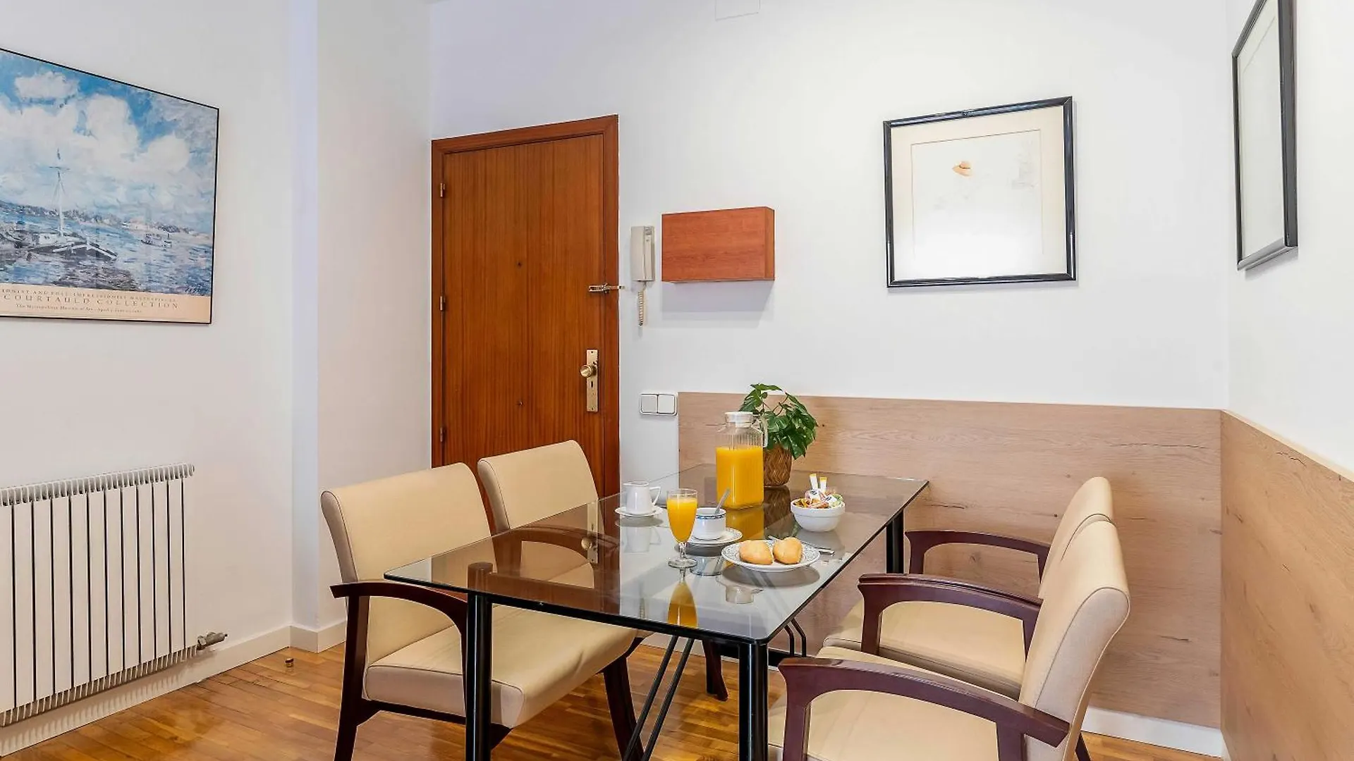 ***  Aparthotel Bertran Barcelona Spain