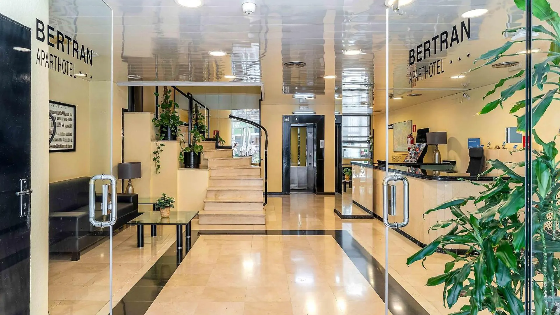 Aparthotel Bertran Barcelona 3*,  Spain
